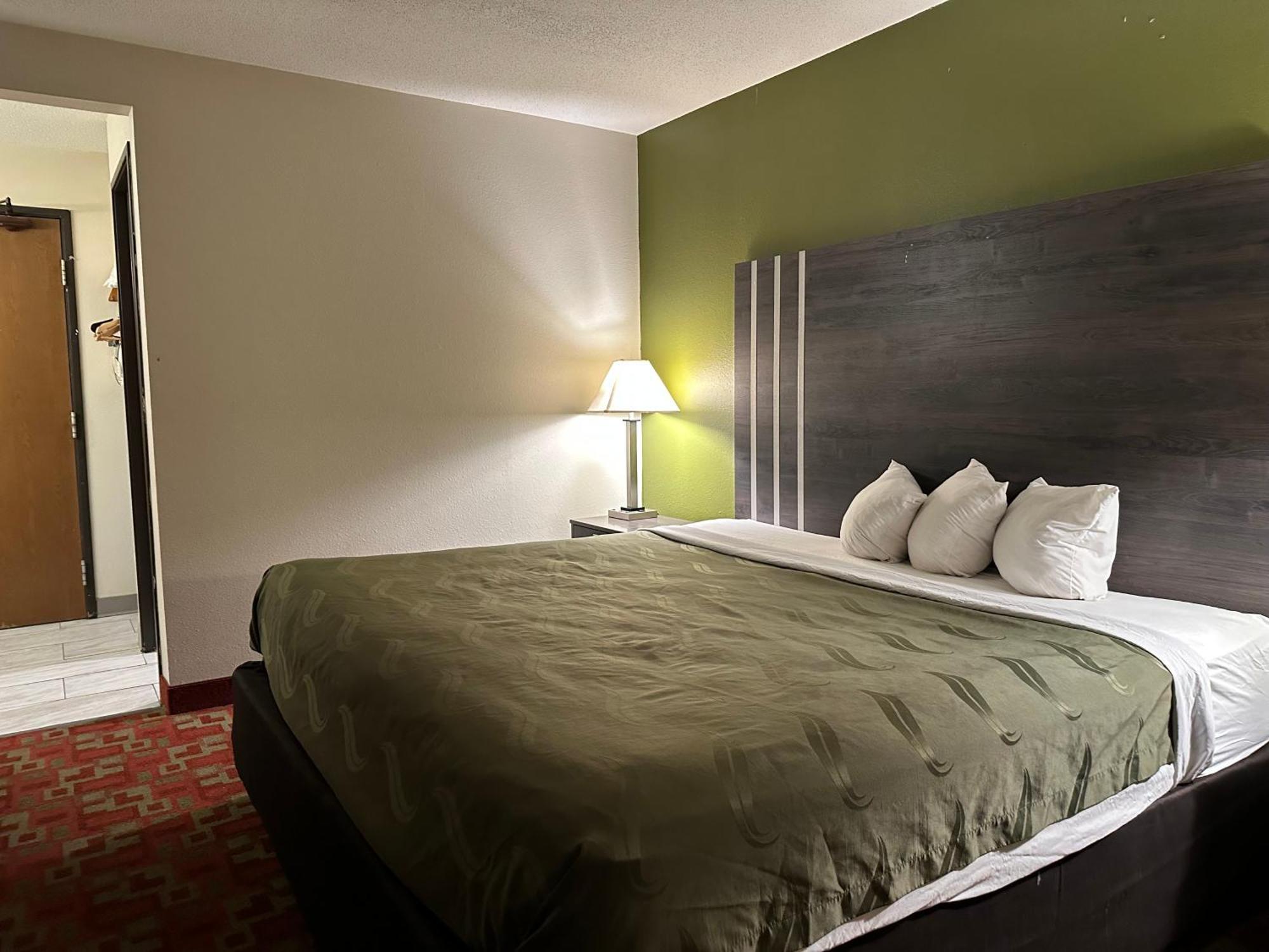 Hotel Inn Milwaukee Exterior photo