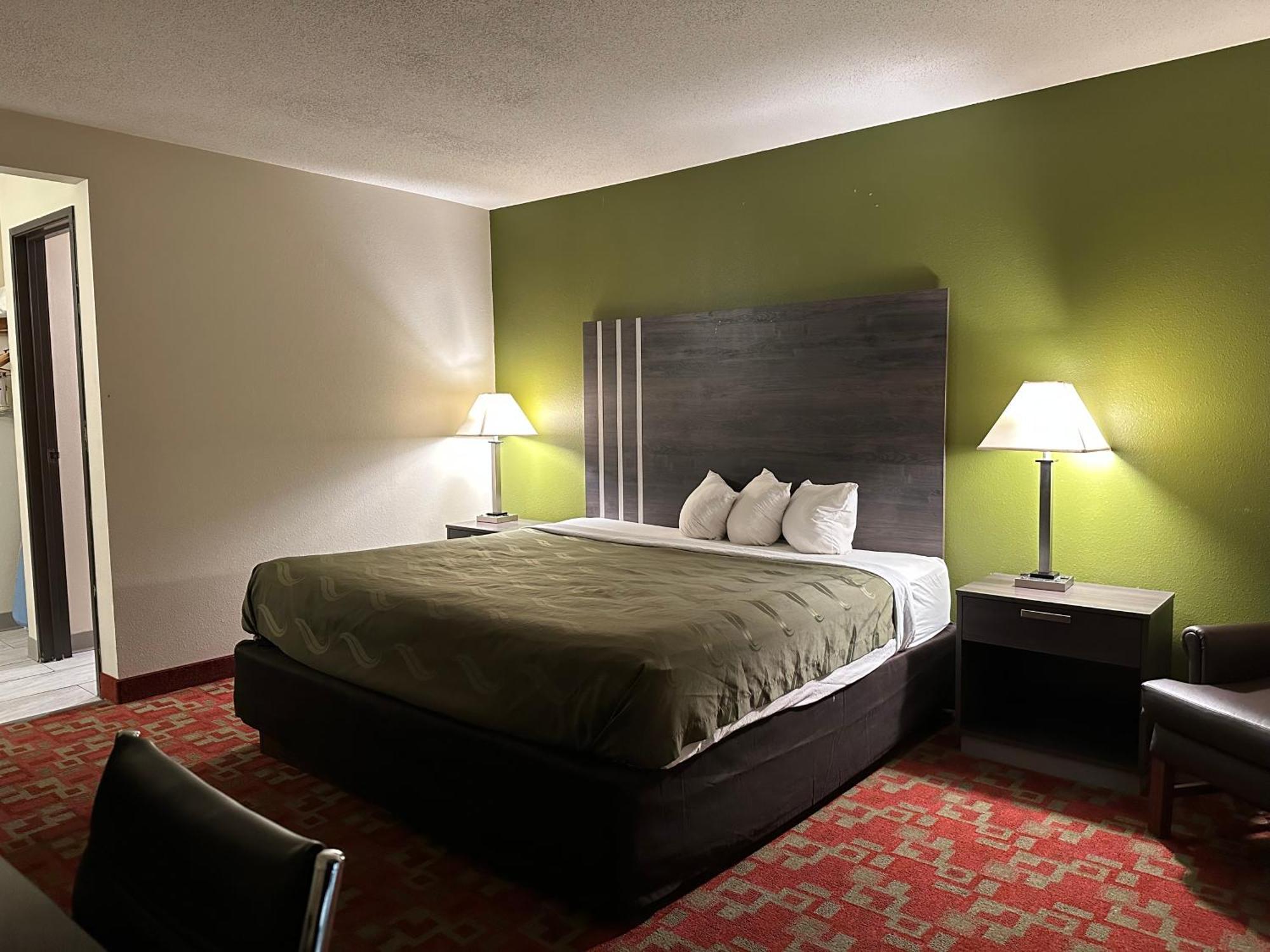 Hotel Inn Milwaukee Exterior photo